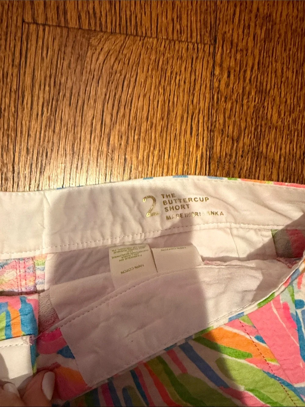 Lilly Pulitzer scalloped buttercup short - Picture 2 of 3
